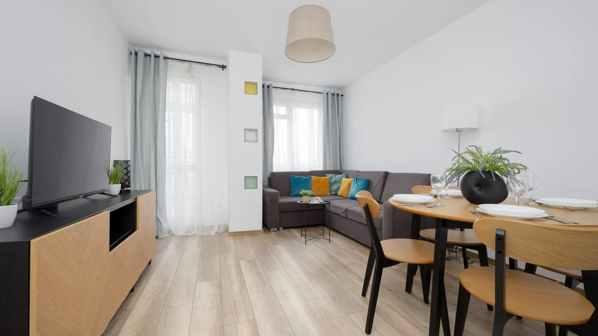 Modern Apartment Near Airport Warsaw Wlochy By Noclegi Renters